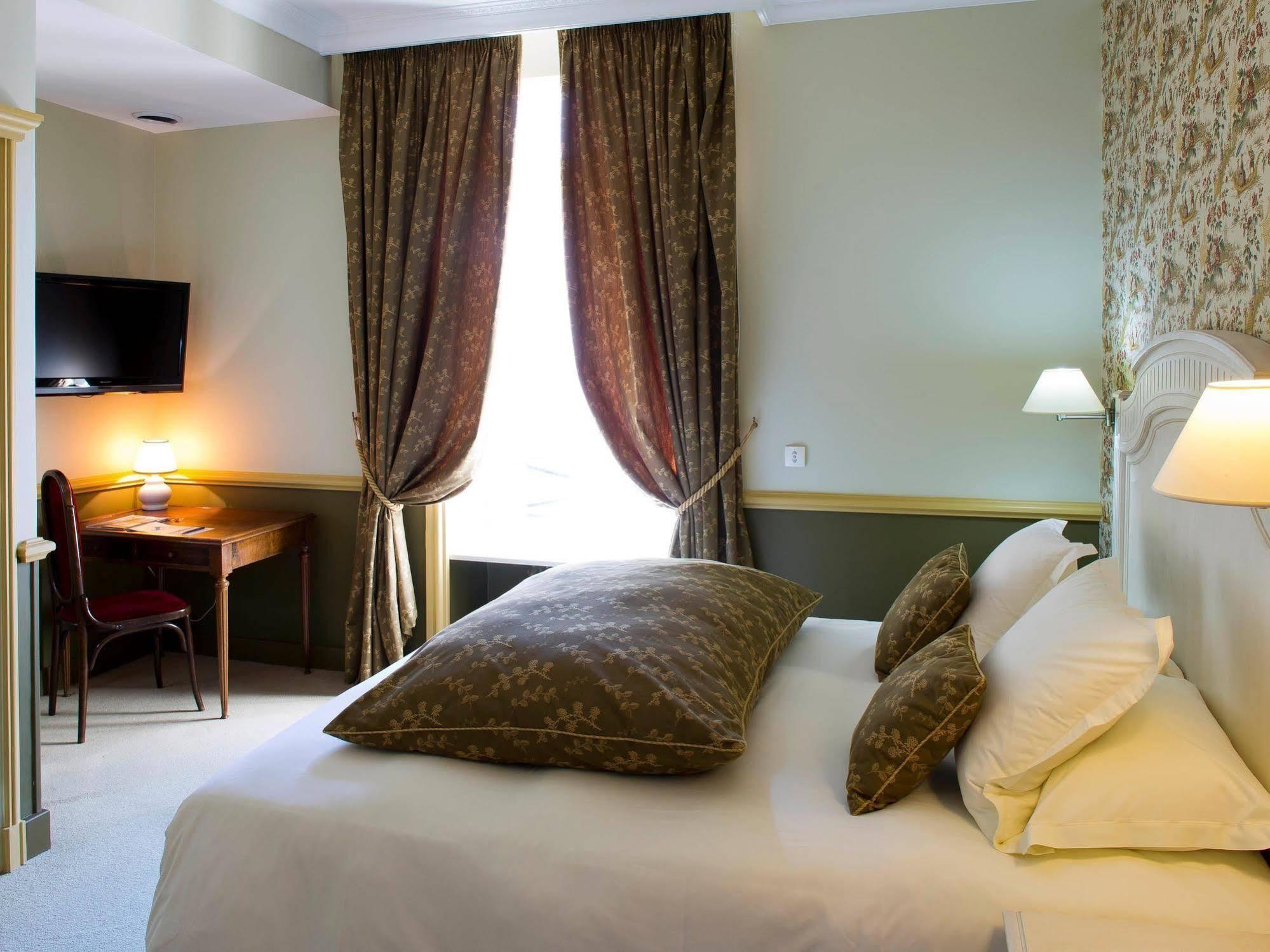 Mercure Moulins Centre Hotel De Paris Zewnętrze zdjęcie